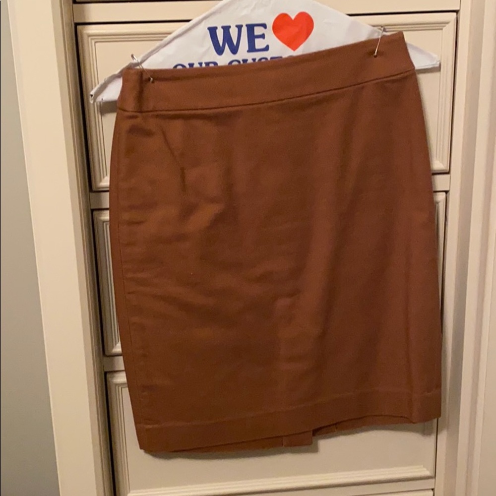 LOFT 00p brown pencil skirt